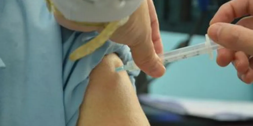 Todas as 18 Unidades Básicas de Saúde estão abastecidas com doses para imunizar a população