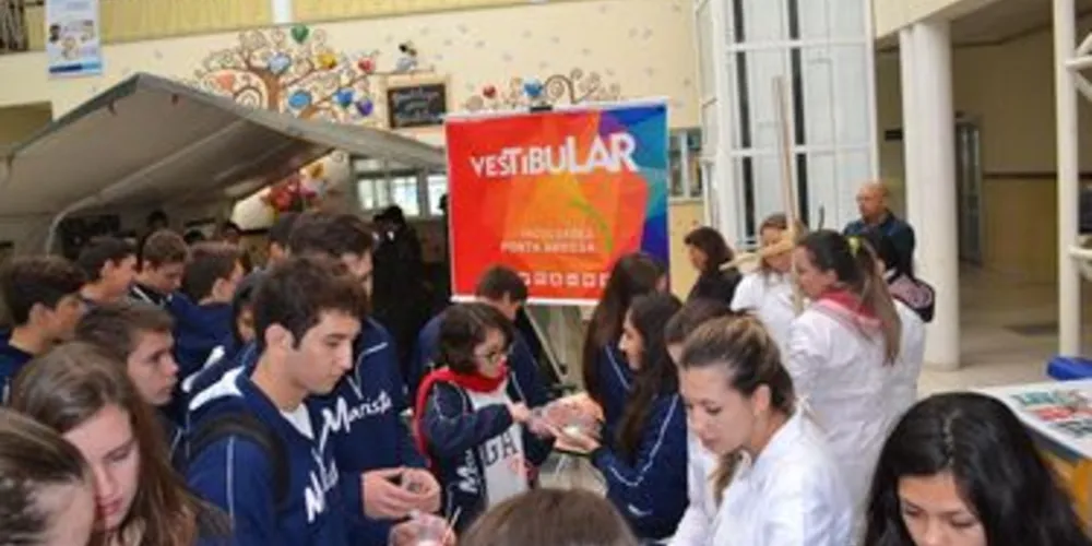 No estande da Faculdade, os visitantes puderam aprender sobre as profissões e saber mais a respeito dos cursos ofertados