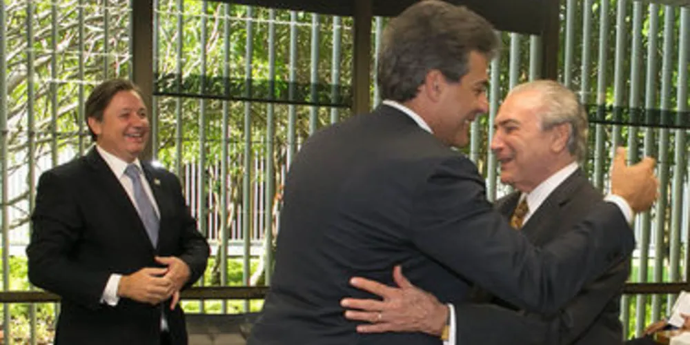 Imagem ilustrativa da imagem Beto Richa se diz "esperançoso" com o governo Temer