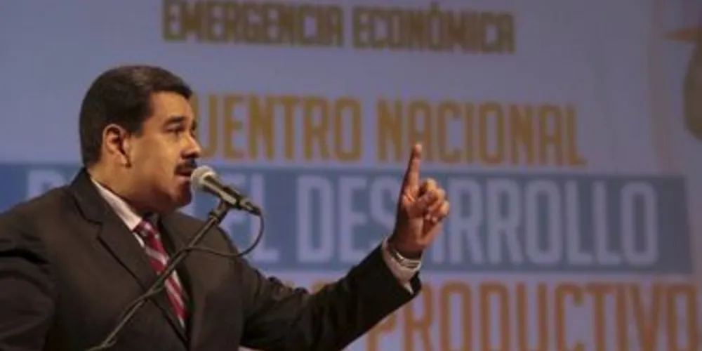 Presidente da Venezuela é contrário ao impeachment de Dilma