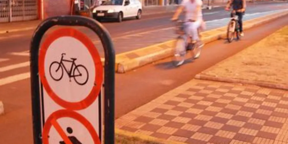 Acidentes entre carros e bicicletas causaram 10 mortes no Paraná em 2016