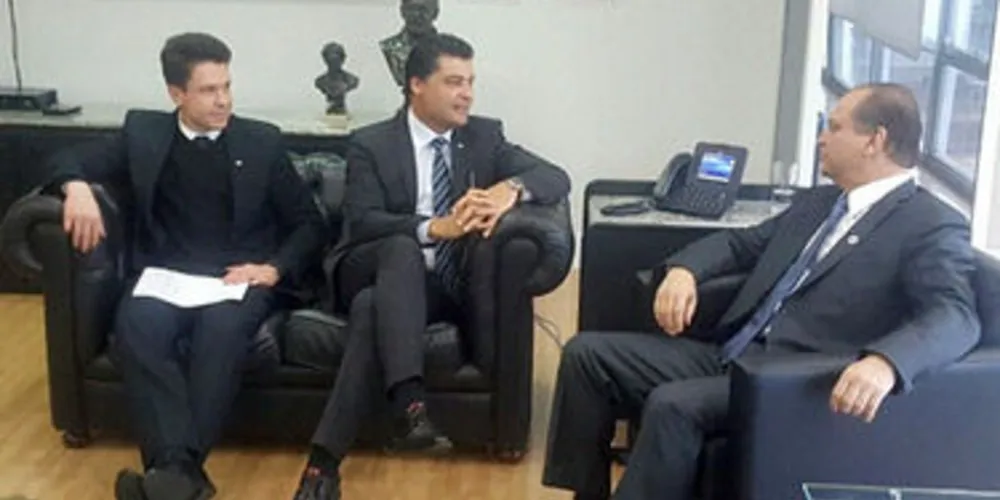 Imagem ilustrativa da imagem Rangel trata pendências federais com ministro da Saúde
