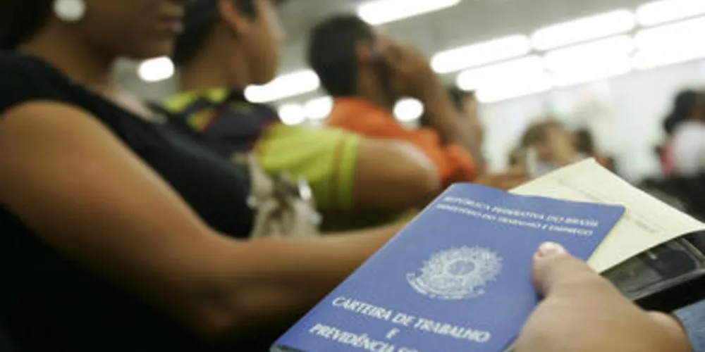 Taxa de desemprego subiu em todas regiões