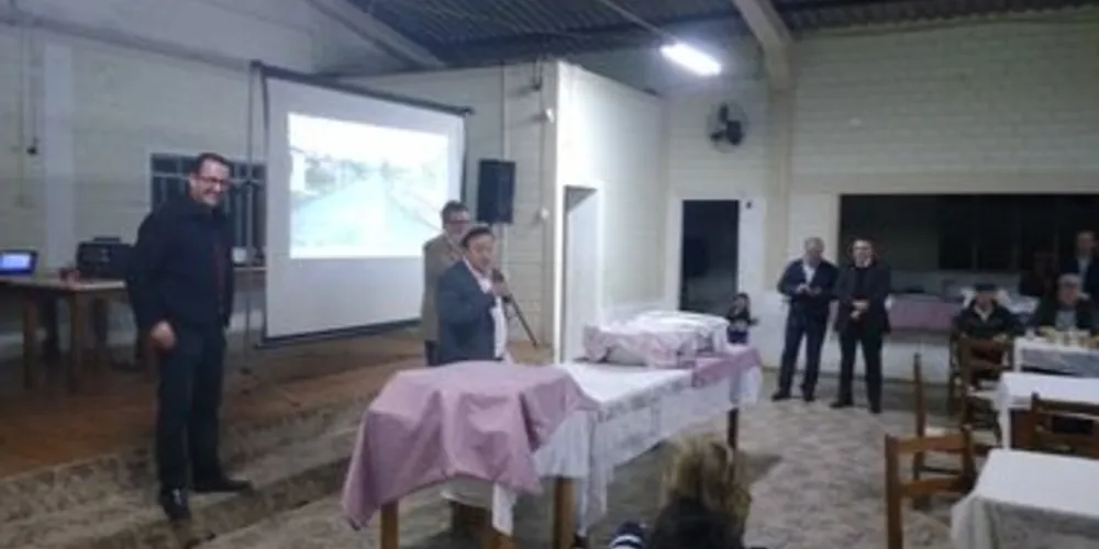 Imagem ilustrativa da imagem Deputado Bakri anuncia investimentos em Rebouças