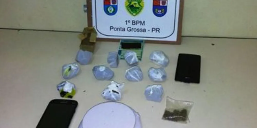 Imagem ilustrativa da imagem Suspeito é preso com 0,5 kg de maconha em PG