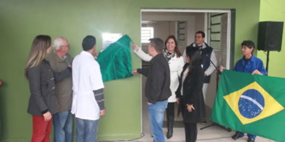 Imagem ilustrativa da imagem Castro inaugura Banco de Alimentos