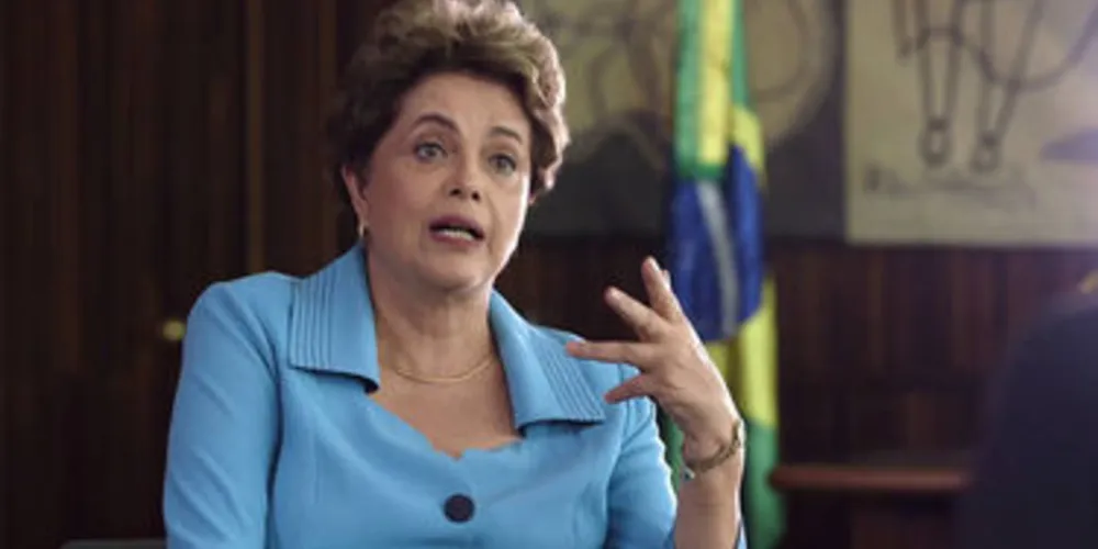 Defesa de Dilma deve ser entregue ainda hoje