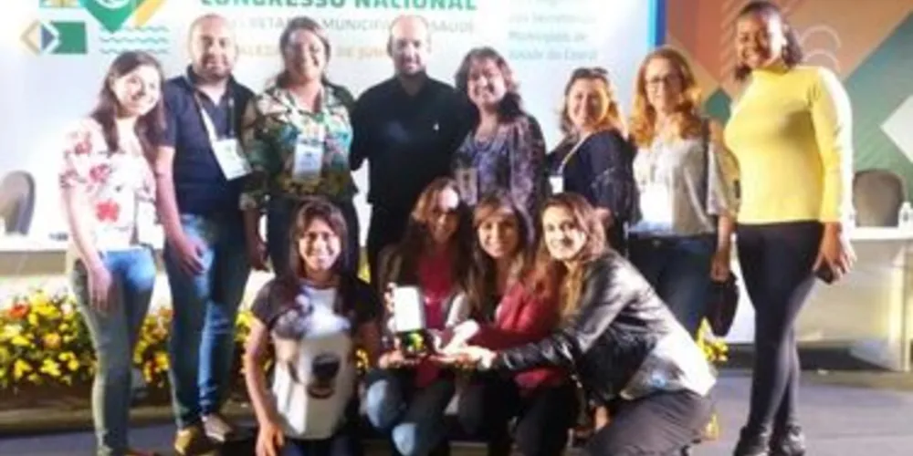 Imagem ilustrativa da imagem Projeto de PG recebe premiação em Congresso Nacional