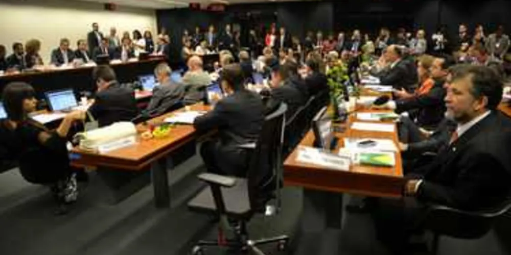 Comissão do Impeachment no Senado ouve as testemunhas de acusação do impeachment hoje