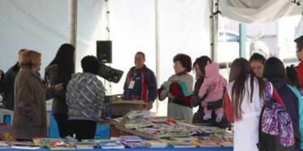 Imagem ilustrativa da imagem Irati abre Feira Estudantil do Livro