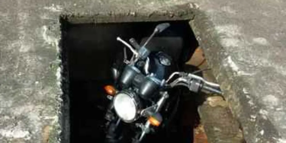 Moto foi encontrada dentro de túmulo em Cornélio Procópio