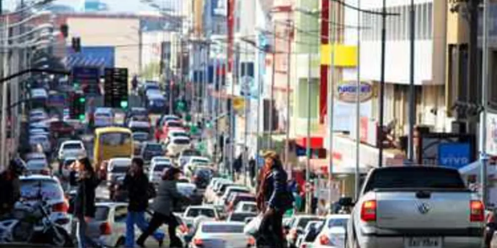 Crescimento na frota de veículos reflete no trânsito do município