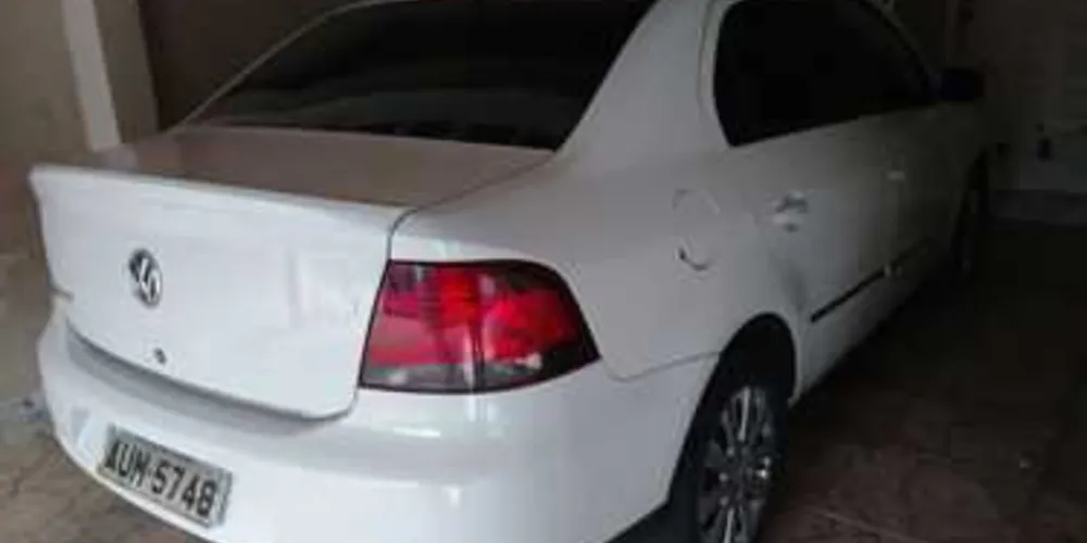 Imagem ilustrativa da imagem Estudante tem carro levado em estacionamento de faculdade