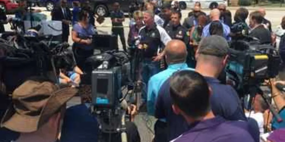 Em Orlando, na Flórida (EUA),  autoridades locais falam à imprensa sobre o atentado em uma boate que deixou 50 mortos 