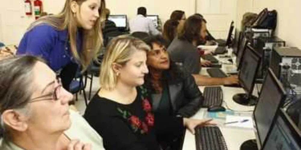 Imagem ilustrativa da imagem Professores da rede pública participam de capacitação