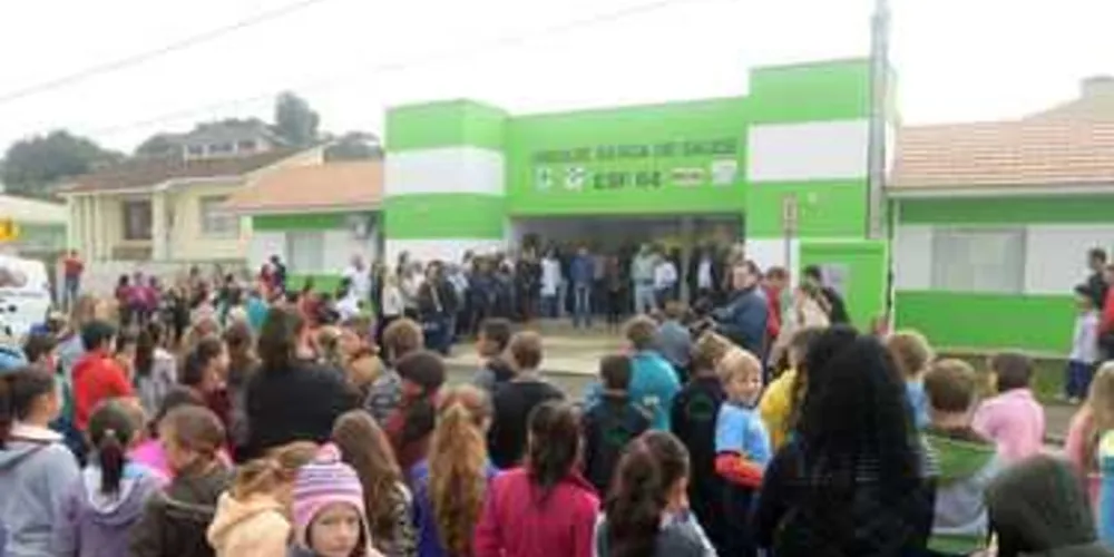 A população dos municípios de Rio Azul, Mallet e Rebouças, na região Centro-Sul do Paraná, passam a contar com novas unidades de saúde