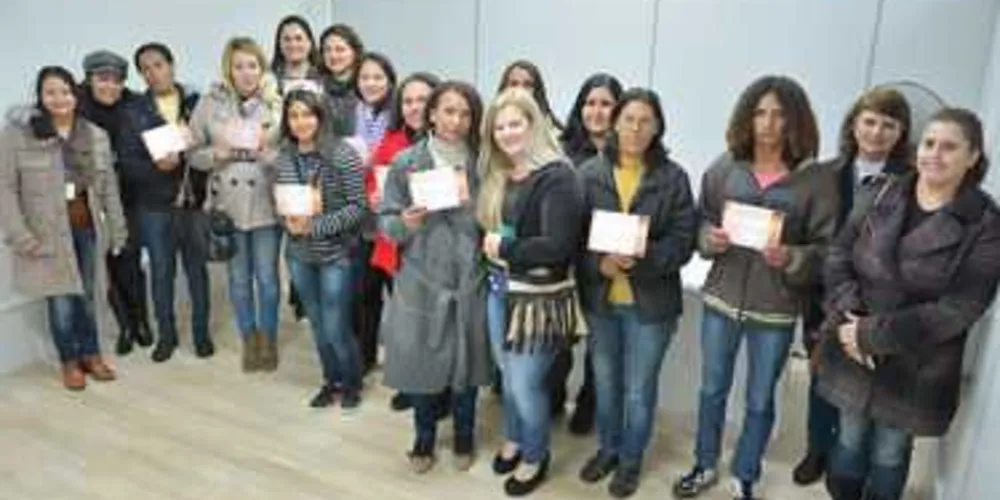 Moradores de residencial participaram de curso profissionalizante