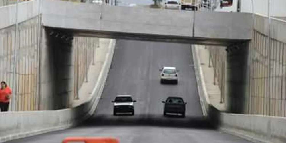 Imagem ilustrativa da imagem Prefeitura investe R$ 604 mil em ‘obras extras’ na Trincheira da Ernesto Vilela