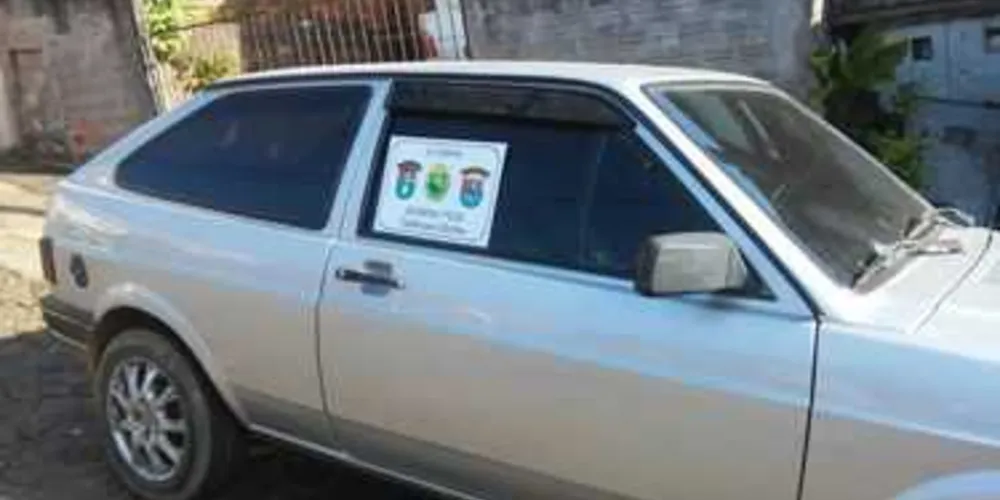 Imagem ilustrativa da imagem PM encontra carro abandonado em Telêmaco