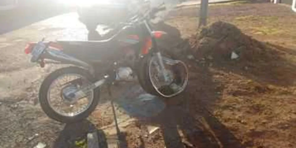 Imagem ilustrativa da imagem Colisão deixa motociclista ferido em Castro