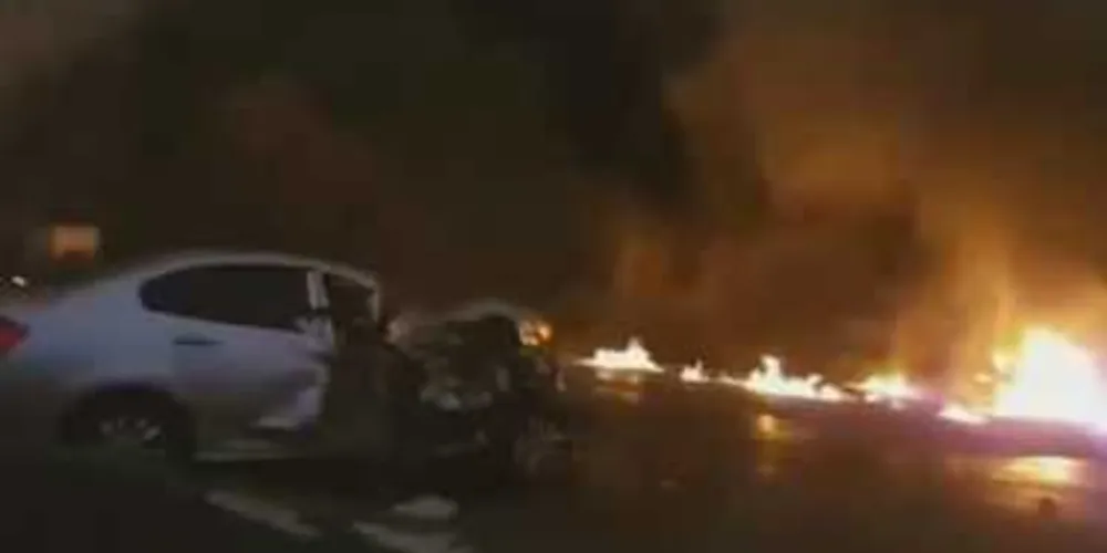 Imagem ilustrativa da imagem Bombeiros acham quinta vítima de tragédia na BR-277