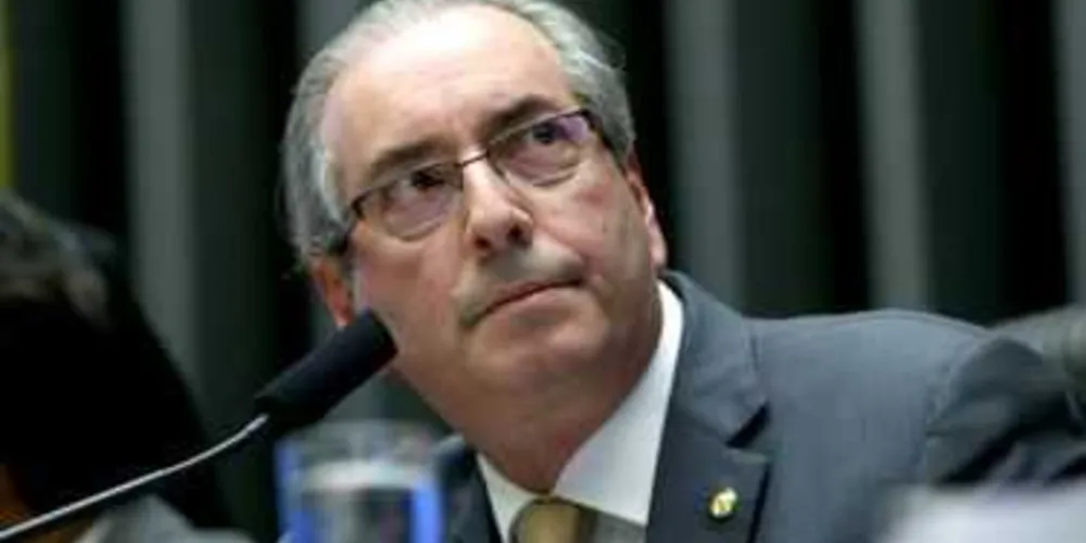 O presidente afastado da Câmara, Eduardo Cunha (PMDB-RJ), renunciou há pouco à presidência da Casa