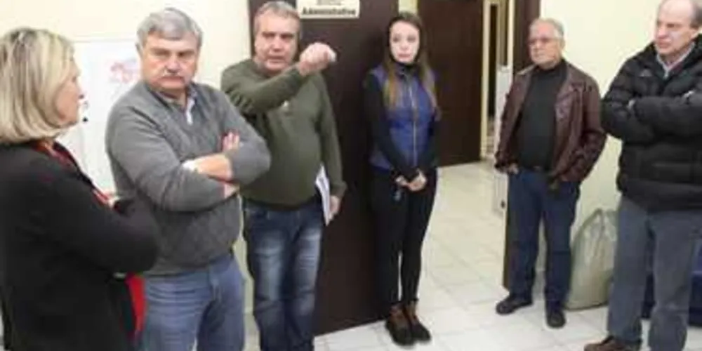 Imagem ilustrativa da imagem CEI da Saúde aponta déficit de pelo menos 300 funcionários no setor