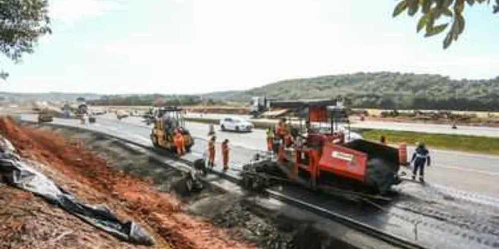 Imagem ilustrativa da imagem Duplicação da BR-376 entra em reta final no trecho 2