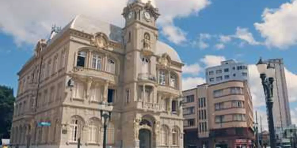 Imagem ilustrativa da imagem Escritores de PG lançam obras em Curitiba