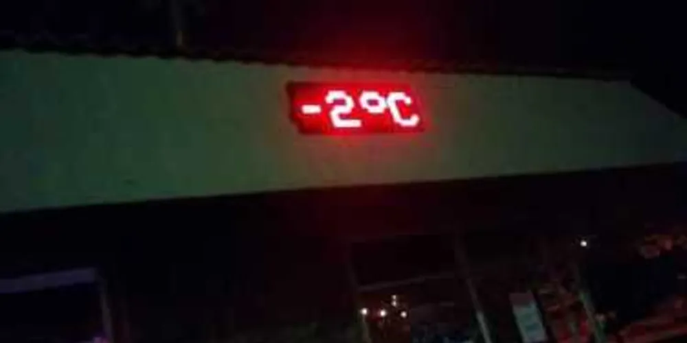 Imagem ilustrativa da imagem Massa fria atinge o Sul e faz nevar em SC