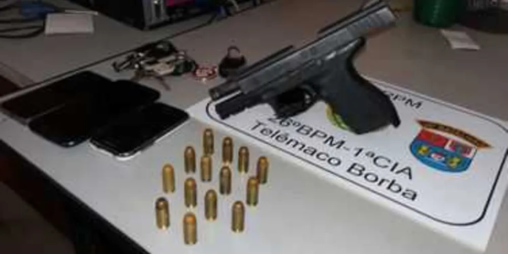 Imagem ilustrativa da imagem Suspeito é preso com pistola da PM em Telêmaco