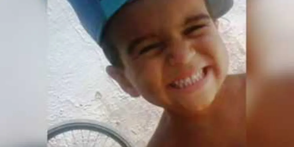 Imagem ilustrativa da imagem Pai é suspeito de matar filho de cinco anos a pontapés em SP