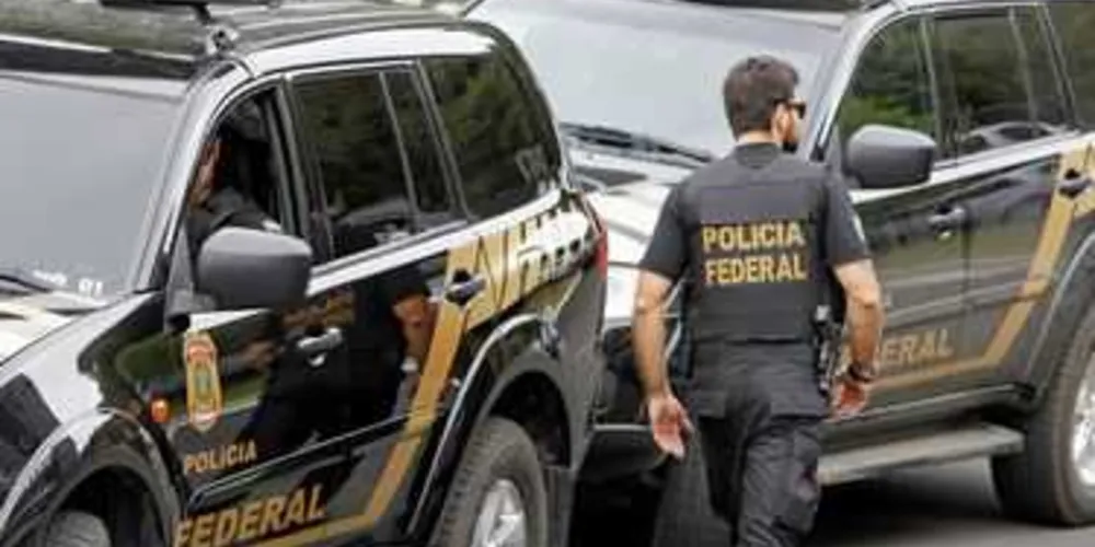 Imagem ilustrativa da imagem Quadrilha leva cofre de agência bancária no PR