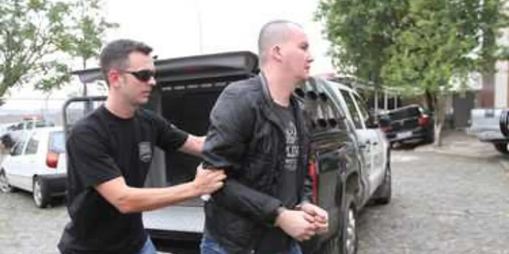Rodrigo cumpre pena fora dos muros de uma unidade penal