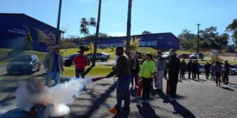 Imagem ilustrativa da imagem Faculdades Ponta Grossa formam brigada de incêndio
