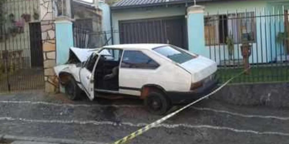 Acidente em Uvaranas deixou cinco pessoas feridas