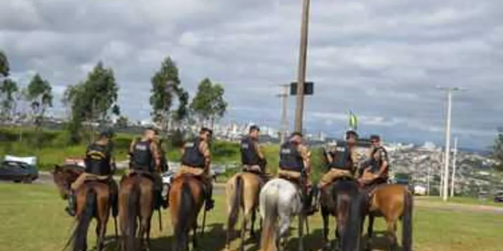 Imagem ilustrativa da imagem Polícia Militar realiza cavalgada solidária em PG