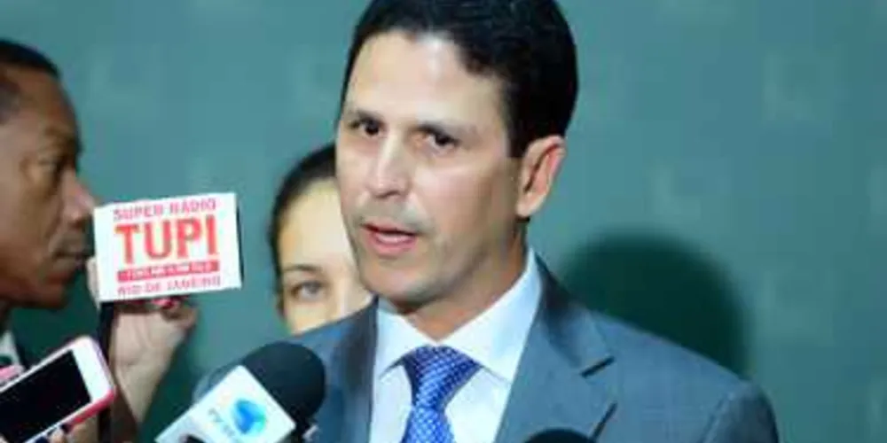 Imagem ilustrativa da imagem Ministro das Cidades entrega residencial em Ponta Grossa