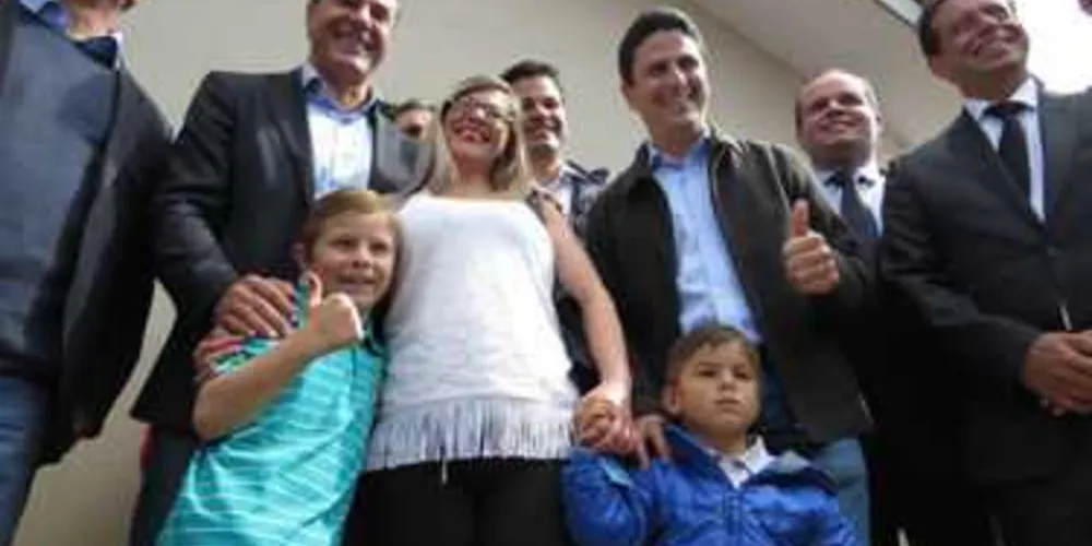 Novas moradias foram anunciadas durante a entrega de residencial