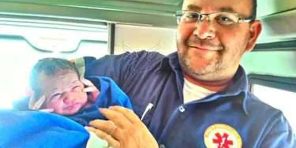 Criança nasce dentro da ambulância do Samu, em Ponta Grossa
