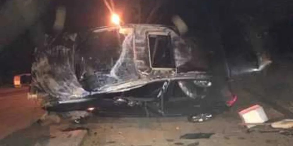 Peugeot 307 foi abandonado na PR-151 após acidente
