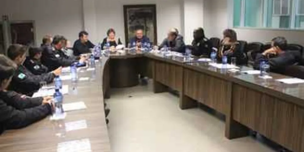 Reunião debateu a segurança no comércio de PG