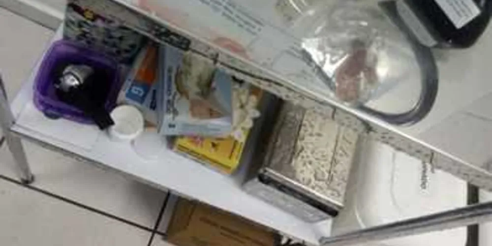 Encanamento da caixa d'água foi danificado e causou alagamento