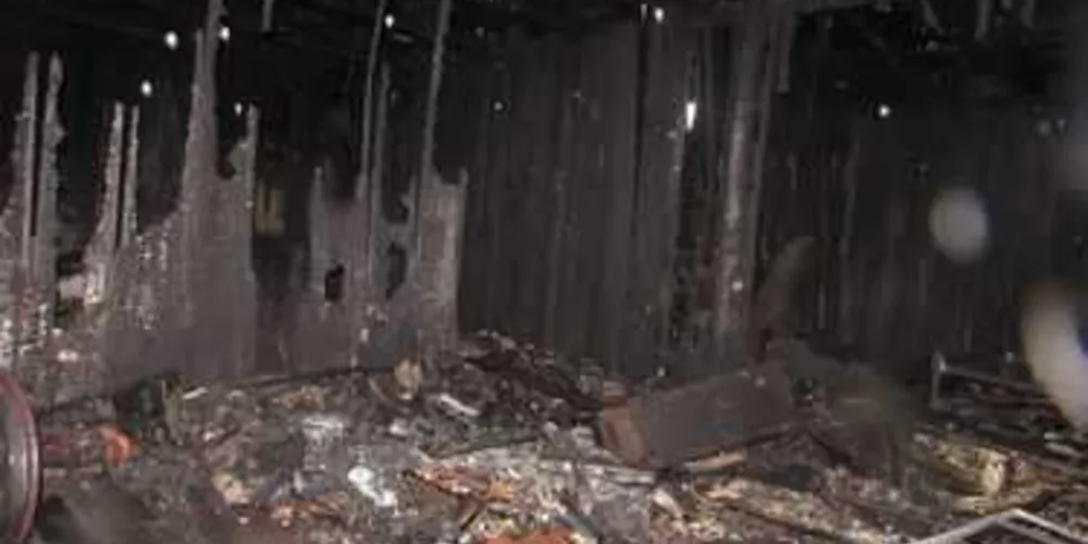 Casa ficou completamente destruída em Carambeí