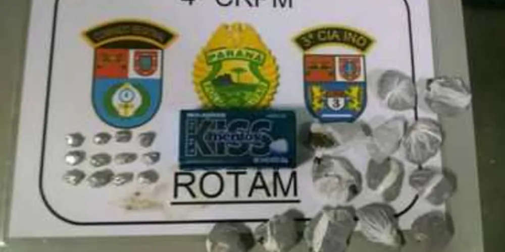 Mais de 30 g de crack foram apreendidos