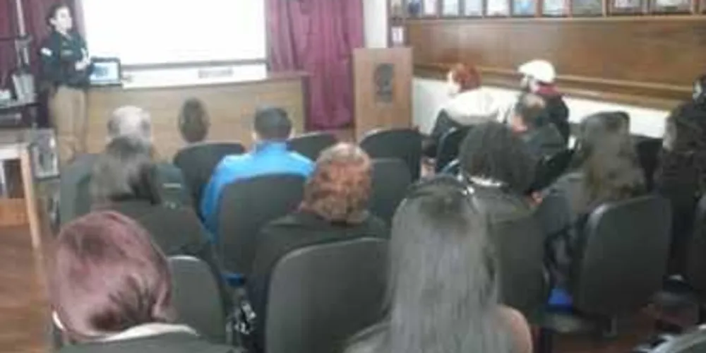 Palestra reuniu cerca de 15 lojistas e funcionários