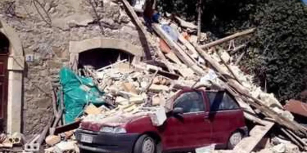 Imagem ilustrativa da imagem Apesar de resgates, Itália conta 268 mortos após terremoto