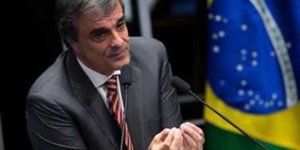 Imagem ilustrativa da imagem Cardozo chora e critica citação de Janaína a netos de Dilma