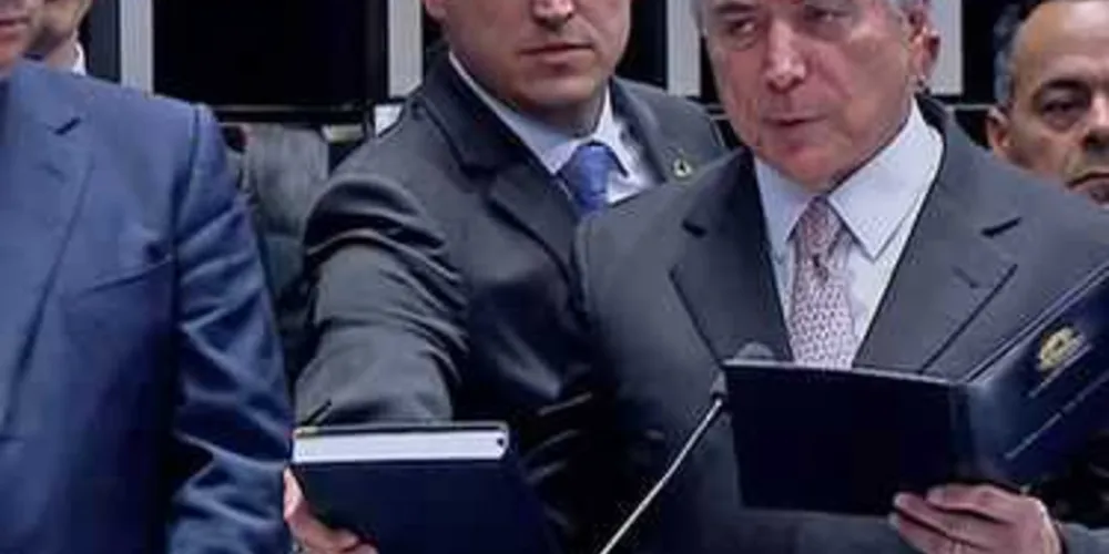 Imagem ilustrativa da imagem Michel Temer toma posse como novo presidente