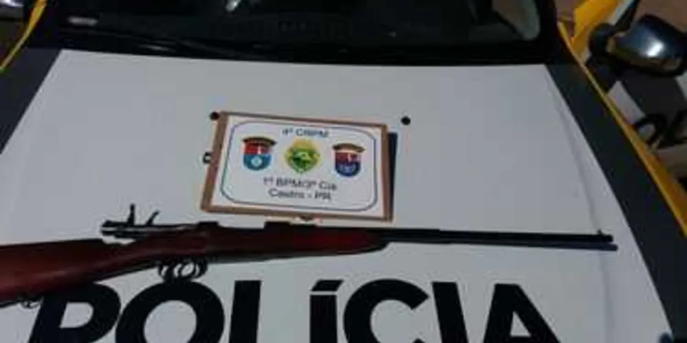 Rifle foi apreendido em Castro